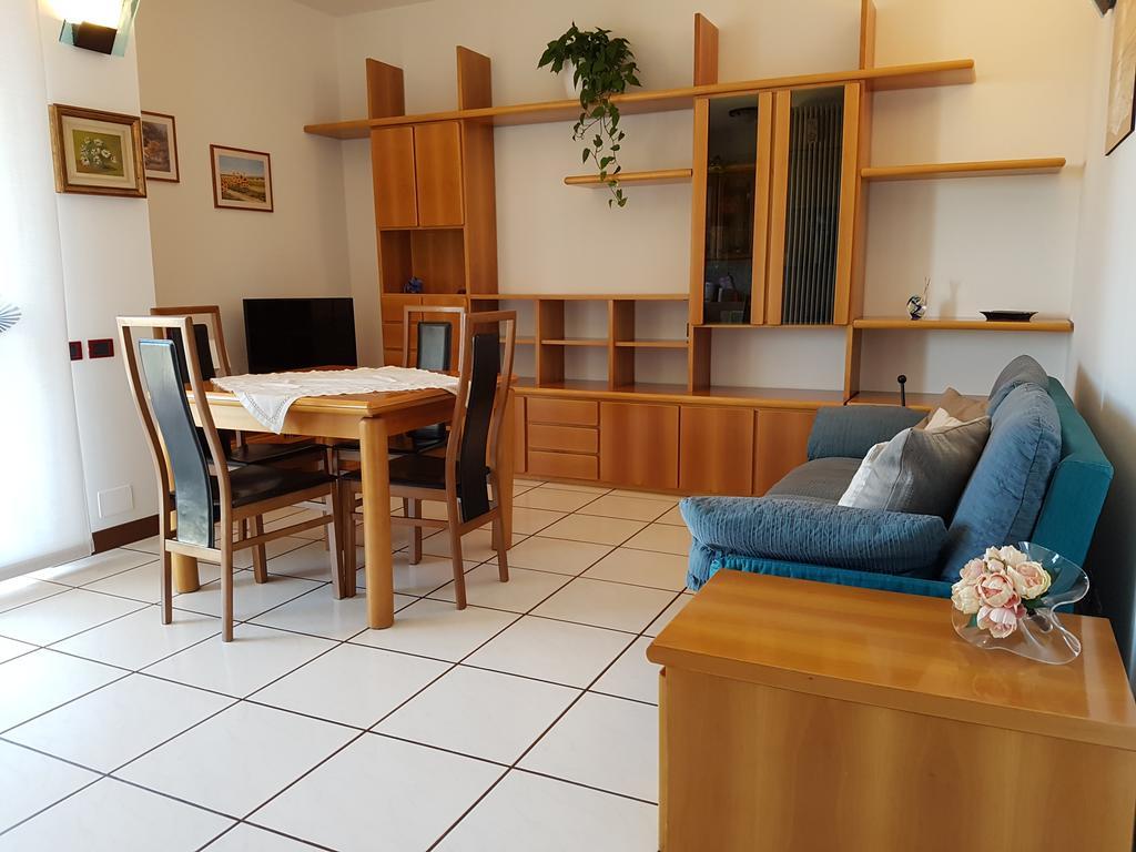 Apartament Casa Elena Albese Con Cassano Zewnętrze zdjęcie